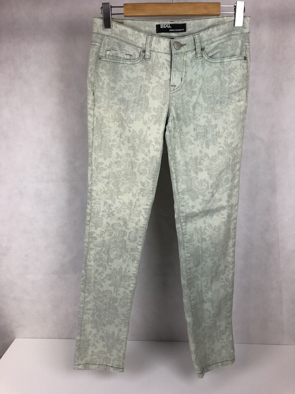 Urban Outfitter BDG Sz 28 Stretch Floral Ankle Cigarette High Rise Skinny Jean